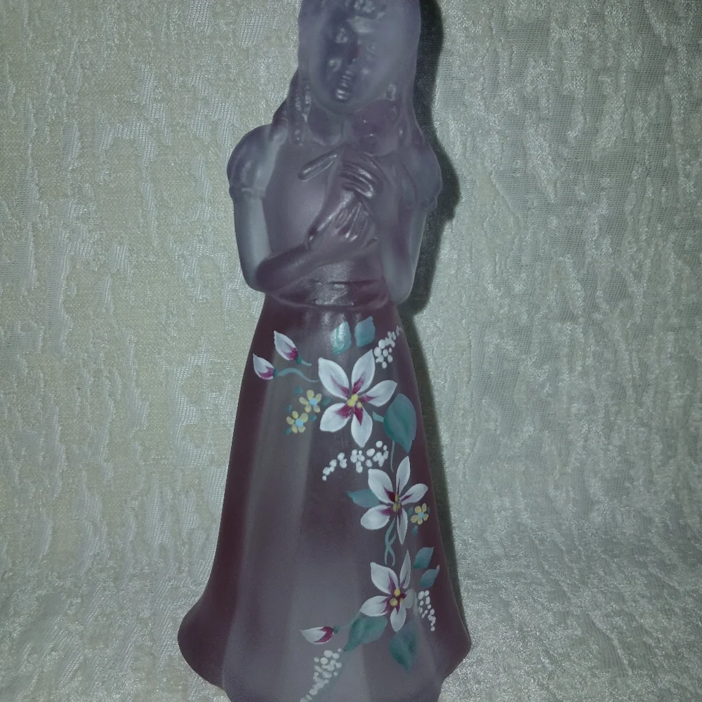 Fenton little girls figurine with litte bear and flowers - Picture 6 of 8